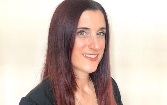 Elizabeth Abadiotakis Headshot